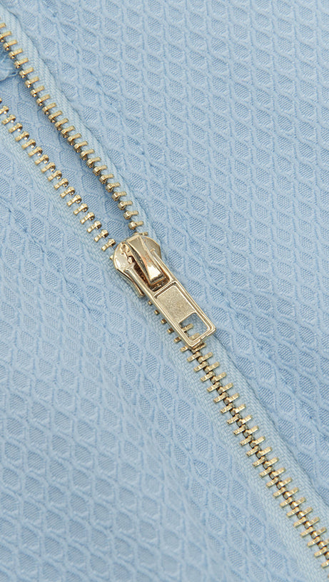 Camisole-Top mit Perlenkette 