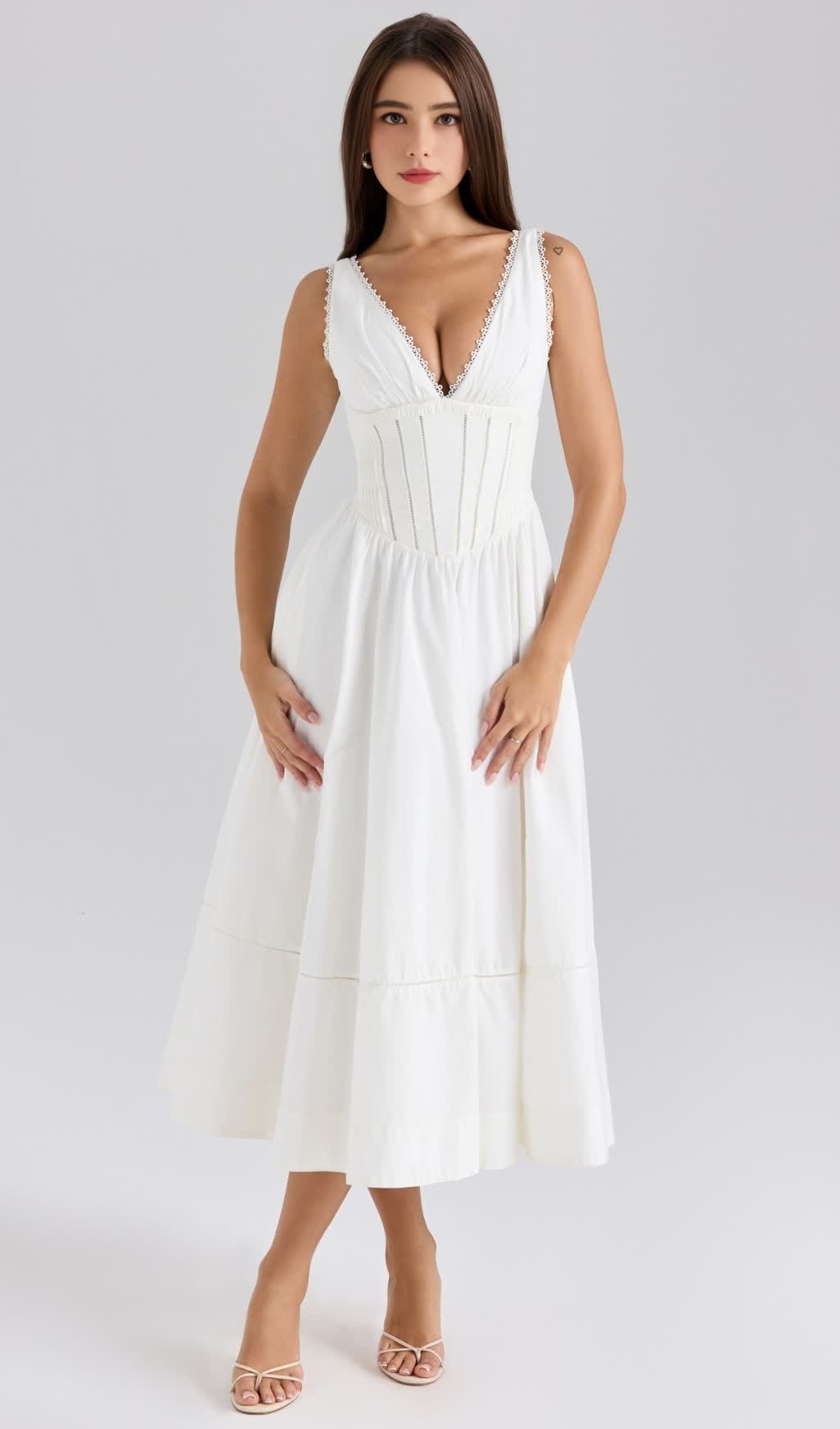 MIDI-SOMMERKLEID AUS STRETCH-BAUMWOLLE MIT V-AUSSCHNITT IN WEISS 