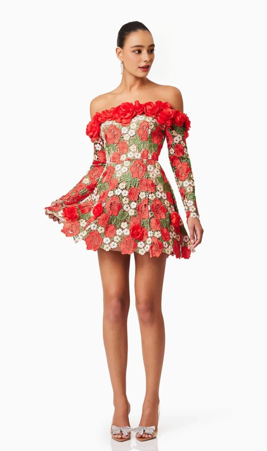 Genevieve – Trägerloses Minikleid mit Rosenblütenmuster in Rot