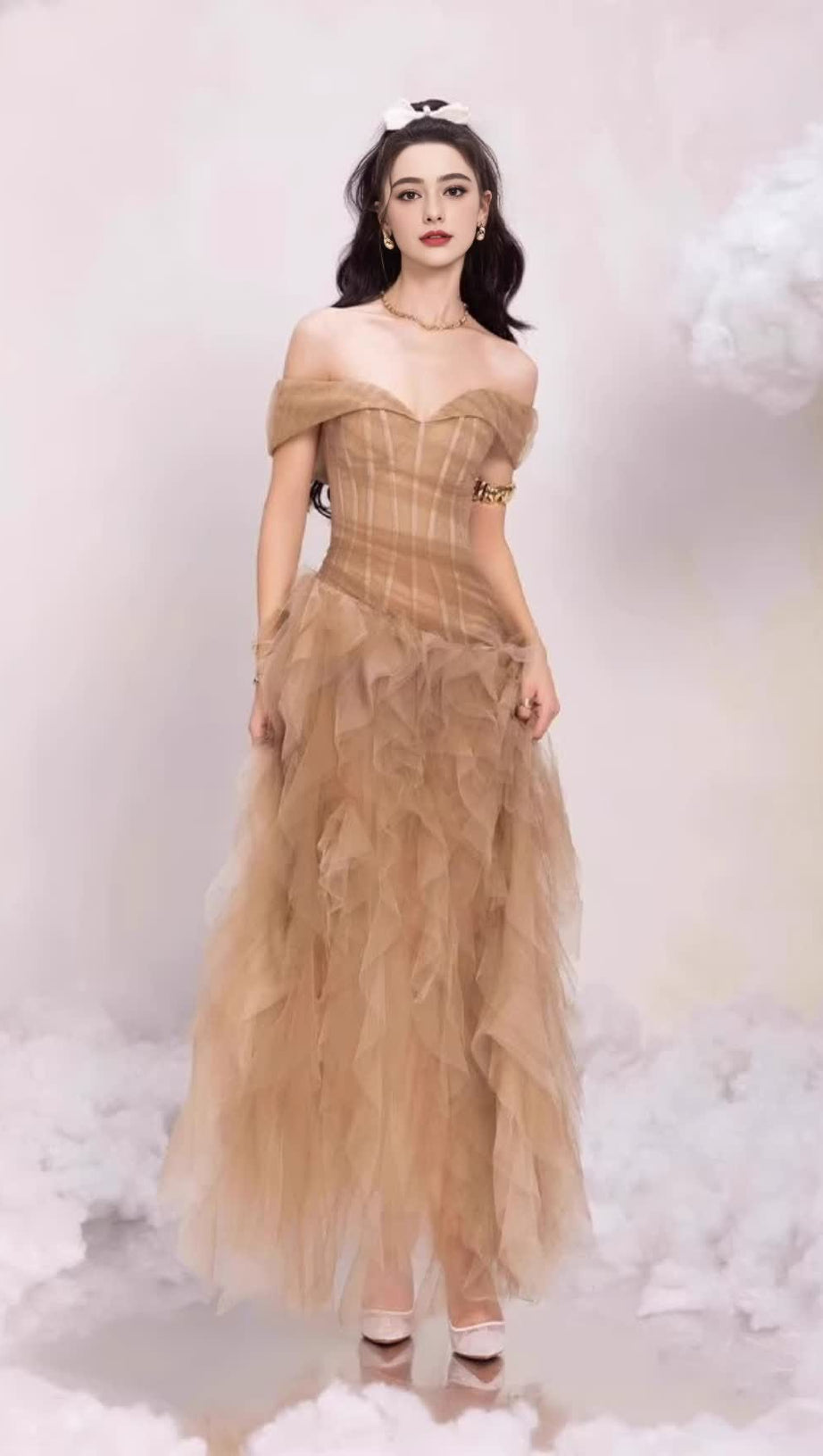 TULLE TUBE TOP WITH RIPPLING PATTERNMAXI DRESS IN KHAKI