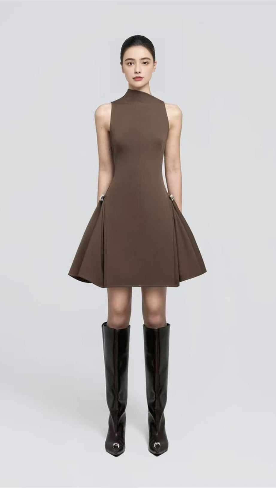 MINI ABITO MARRONE SENZA MANICHE 