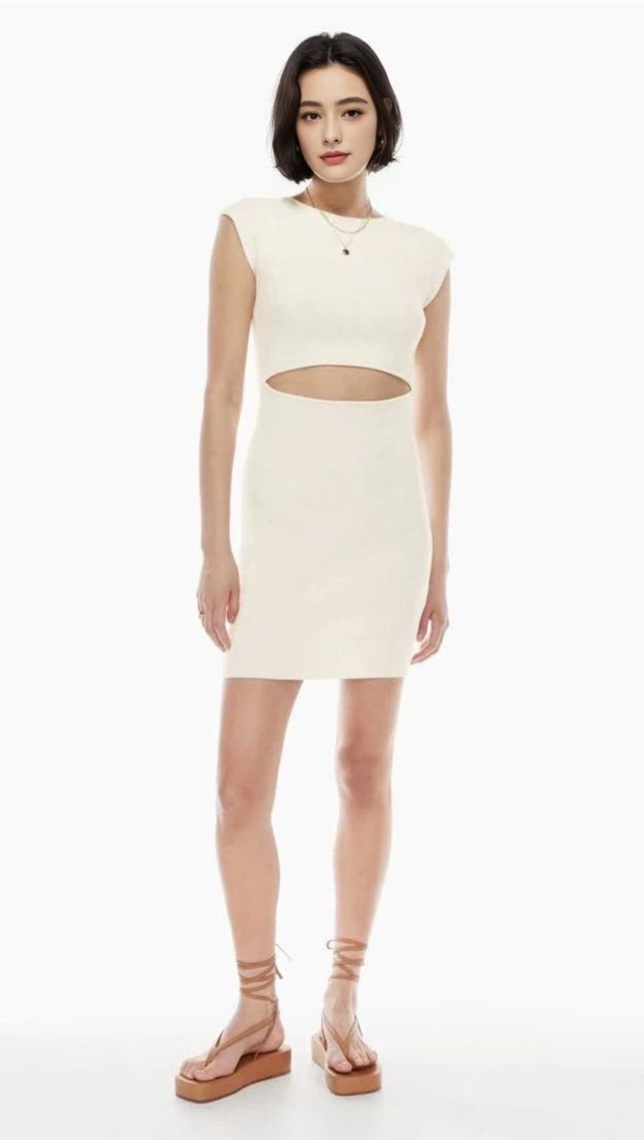 Weißes, knopffreies Minikleid aus reinem Strick 