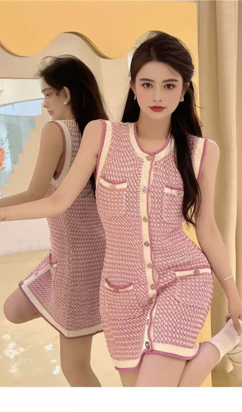 HOUNDSTOOTH SLEEVELESS KNITTED MINI DRESS PINK