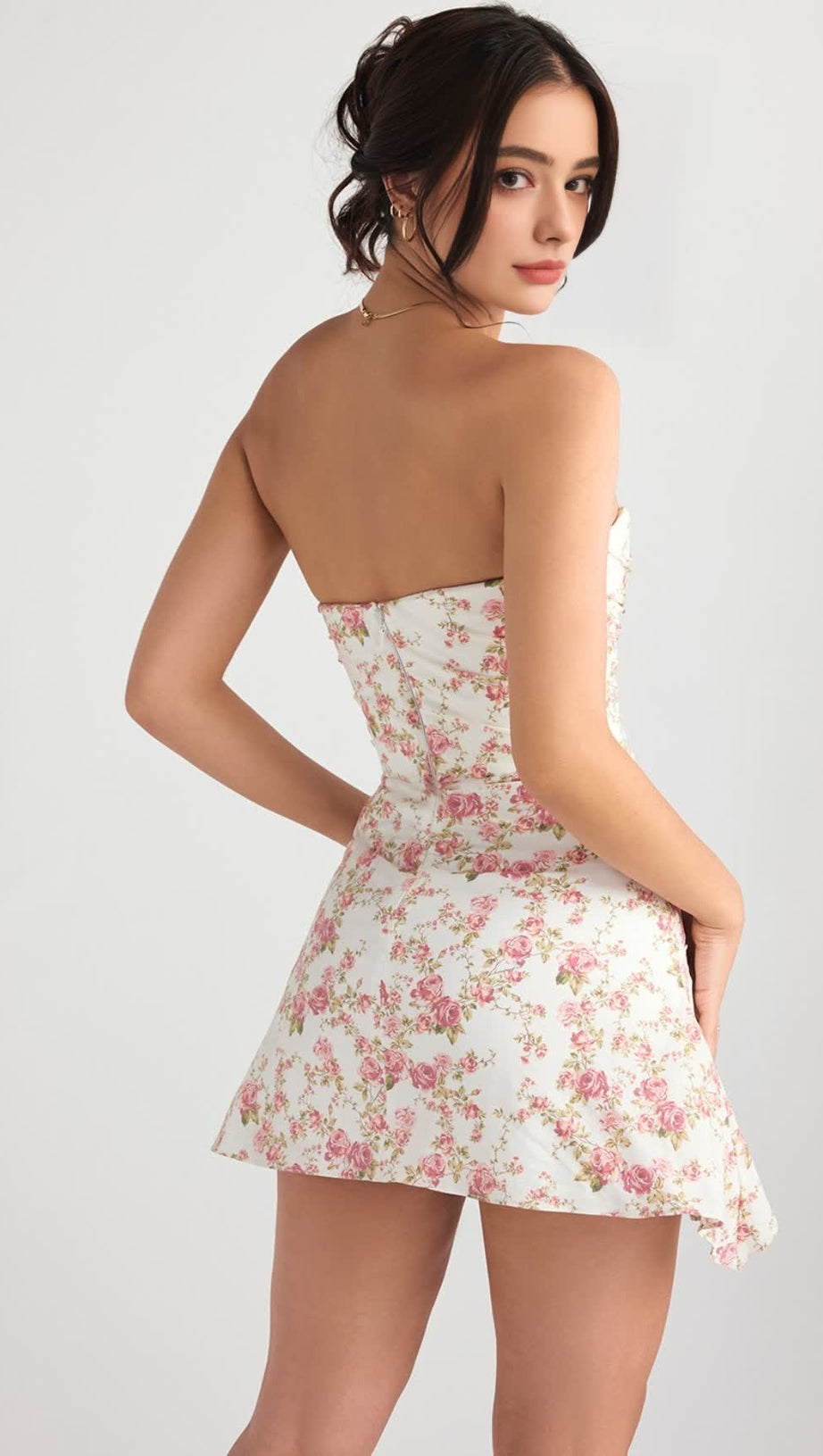 DRAPIERTES TRÄGERLOSES MINIKLEID MIT BLUMENPRINT