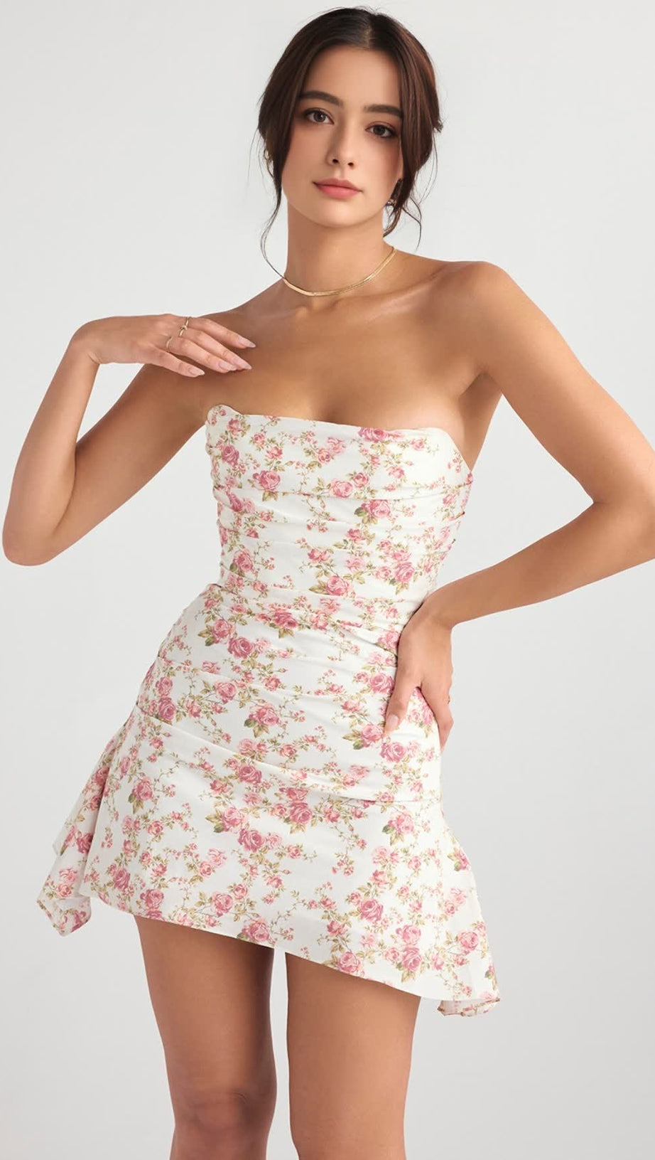 DRAPIERTES TRÄGERLOSES MINIKLEID MIT BLUMENPRINT