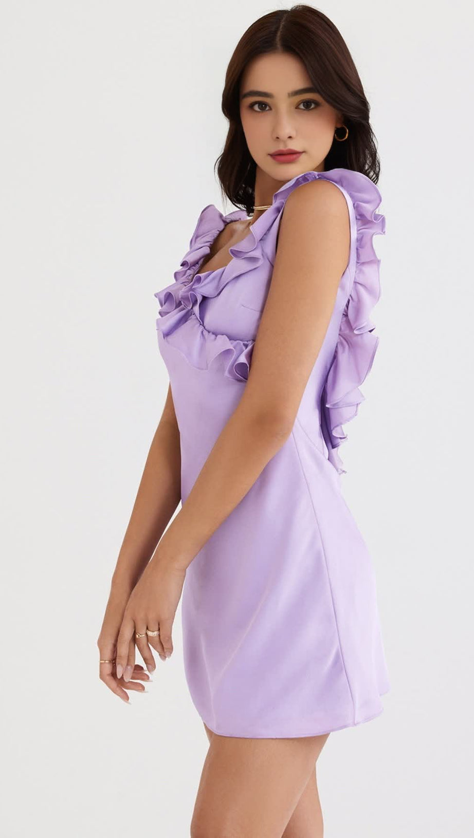 LILA BUTTERCUP MINIKLEID AUS SATIN MIT RÜSCHEN