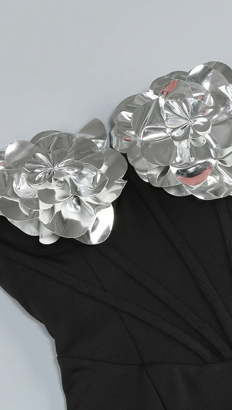 EUDORA 3D FLOWER OFF-SHOULDER MAXI DRESS IN BLACK