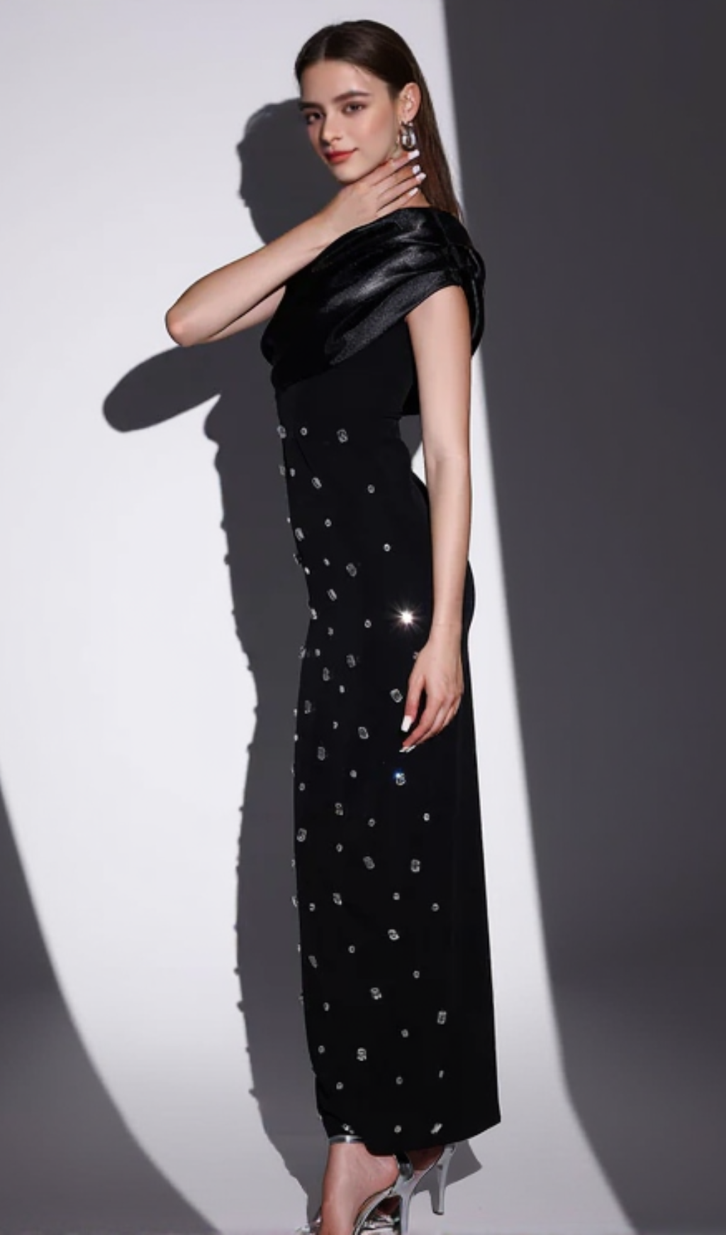 ONE-SHOULDER CRYSTAL-EMBELLISHED BANDAGE MAXI DRESS IN BLACK