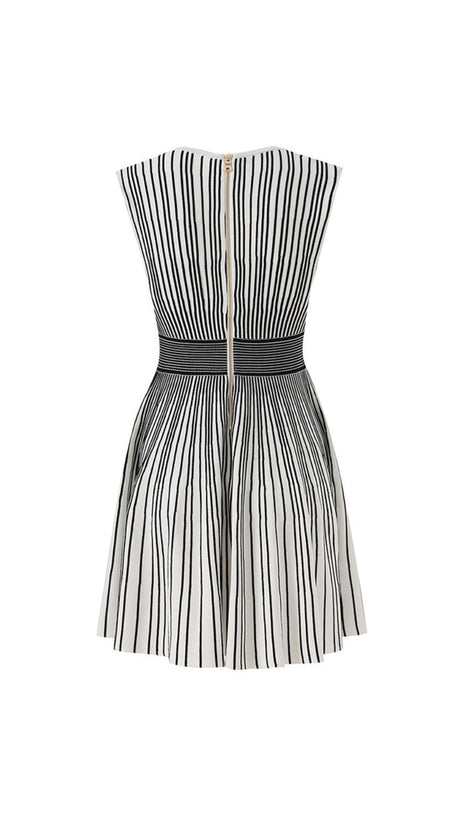 TWO-TONE V-NECK SLEEVELESS FLARED KNIT MINI DRESS