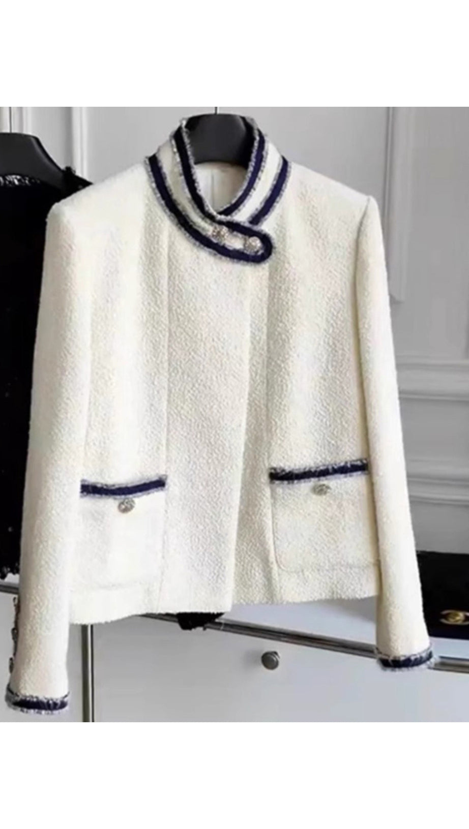 TWEED JACKET IN WHITE