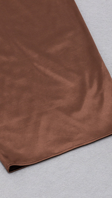 BACKLESS SPLIT TWIST-FRONT BODYCON MIDI DRESS IN BROWN