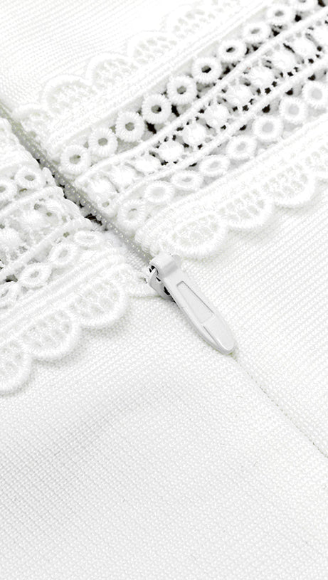 AGATHA MERMAID HEM FLORAL LACE BANDAGE MIDI DRESS IN WHITE