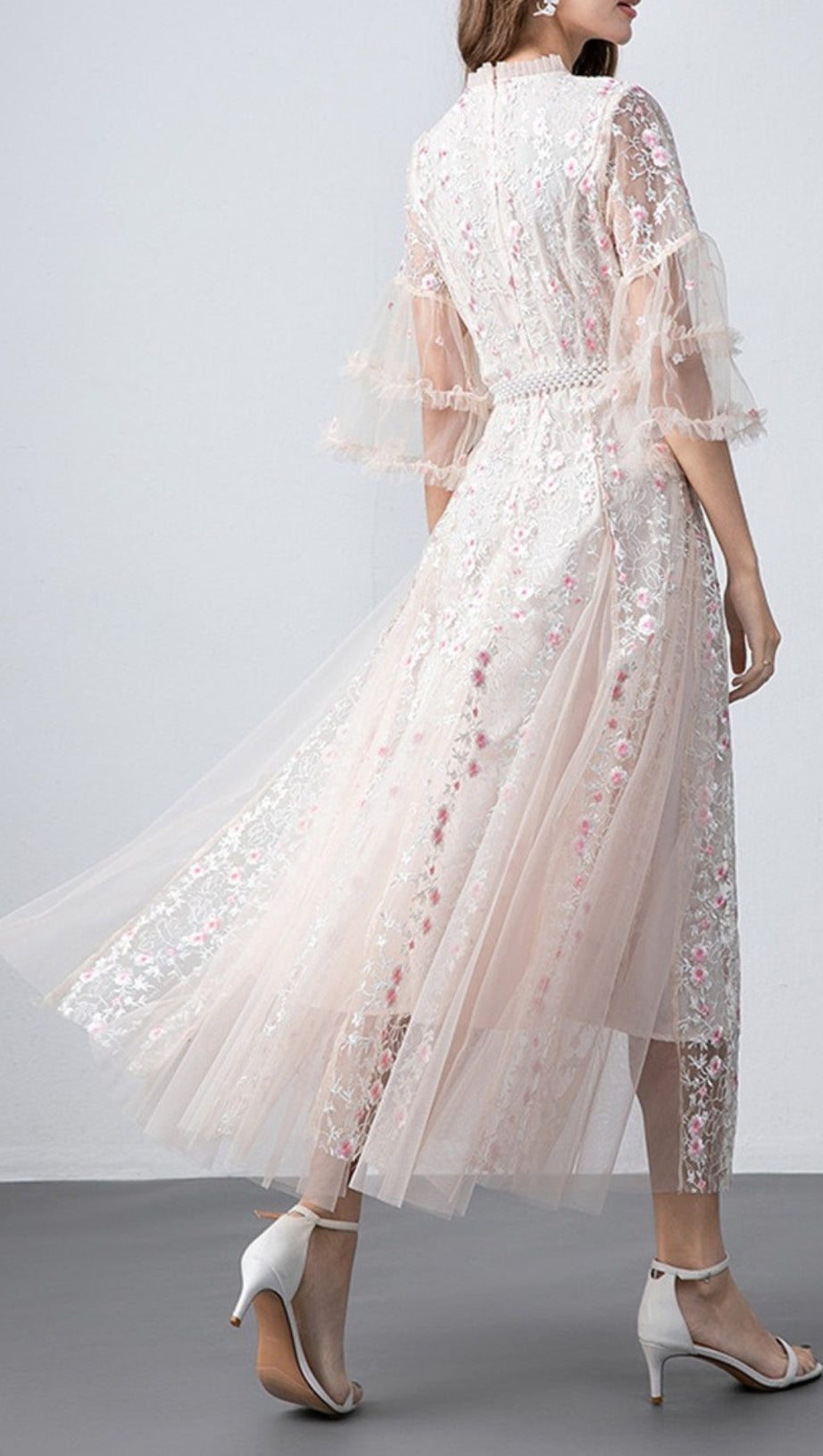 FLOWER MESH MIDI DRESS IN APRICOT