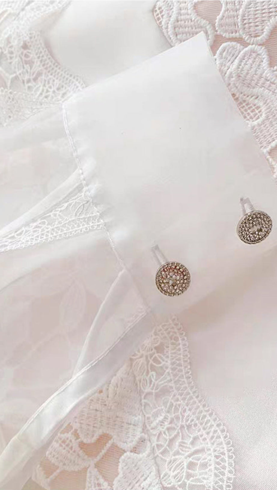 BACKLESS LACE WHITE MINI DRESS