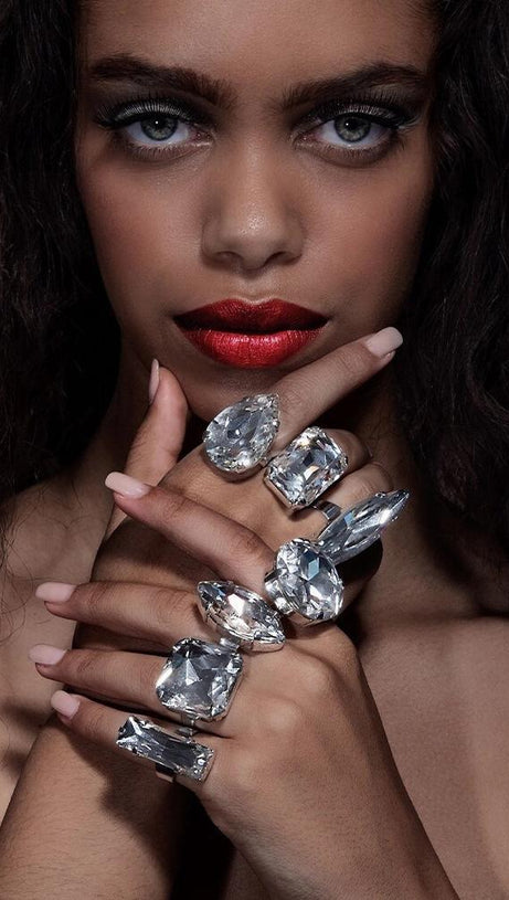 DANA CRYSTAL RINGS 7 SET