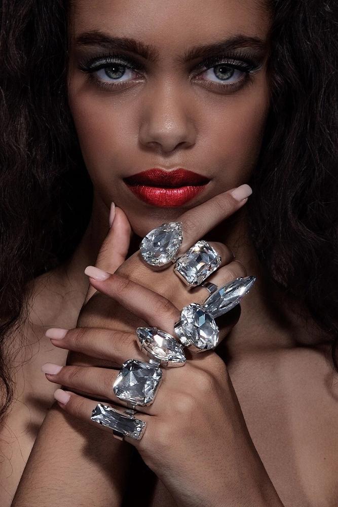 AIIZIE DANA CRYSTAL RINGS 7 SET - product image