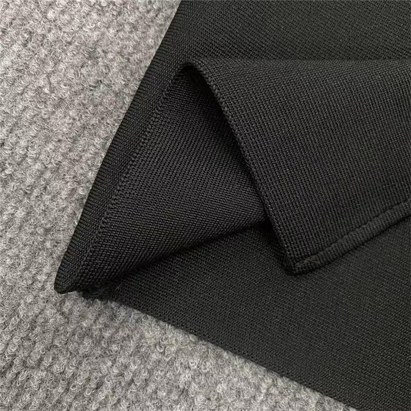 ABITO MIDI CON STRASS E SCOLLO A V