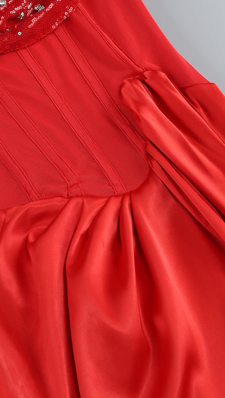 ELMA ONE-SHOULDER CRYSTAL DETAIL HIGH SLIT MAXI DRESS IN RED