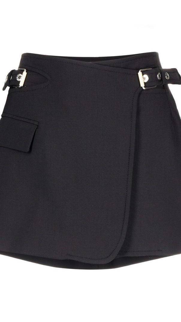 AIIZIE JAYLA CROPPED CUTOUT BLAZER IN BLACK - product image
