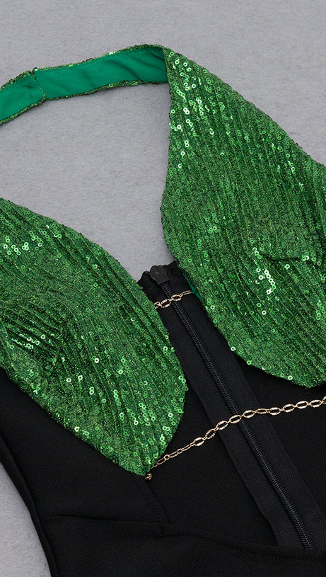Zweifarbiges Neckholder-Kleid mit Cut-Outs, Rückenausschnitt und Schlitz 