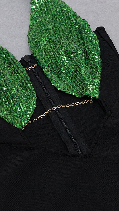 Zweifarbiges Neckholder-Kleid mit Cut-Outs, Rückenausschnitt und Schlitz 