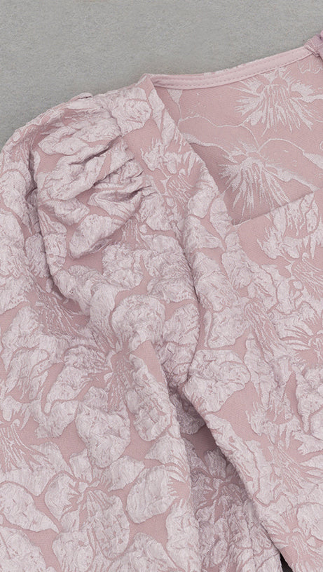 ALICE FLORAL JACQUARD PUFF SLEEVE BODYCON MAXI DRESS IN PINK