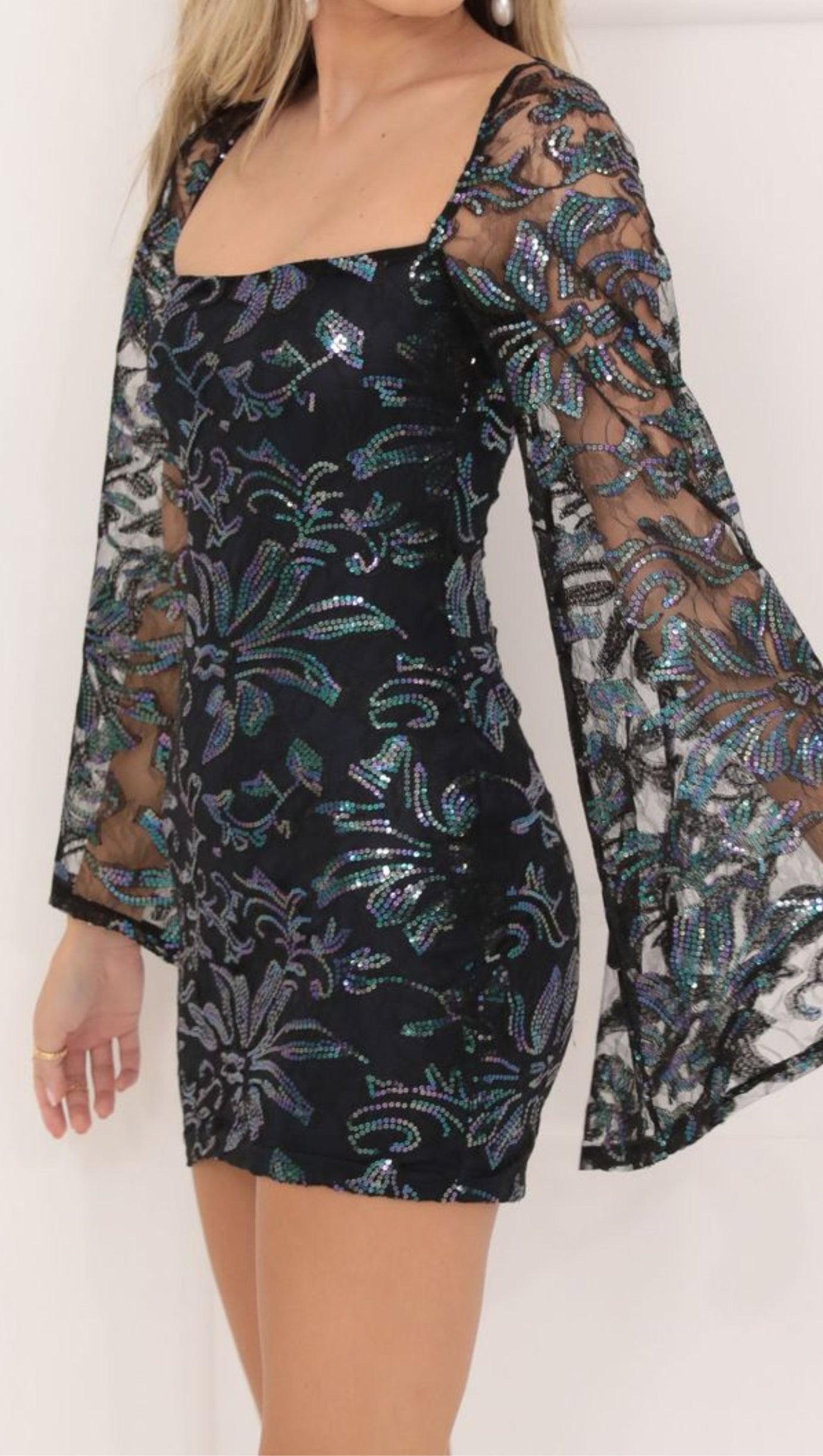 BLACK MESH SEQUIN FLARE SLEEVE DRESS IN NAVY