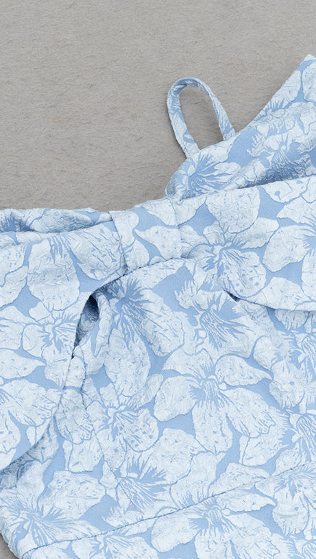 STRAP BUTTERFLY SLEEVES MIDI DRESS IN BLUE