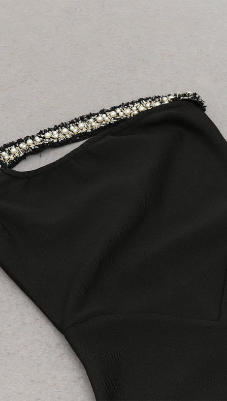 ONE SHOULDER DIAMOND BODYCON MAXI DRESS IN BLACK