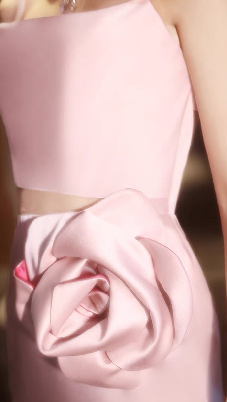 MARISOL FLOWER EMBELLISHED GOWN IN PINK