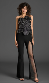 3D FLOWER PEARL EMBELLISHED TOP IN BLACK