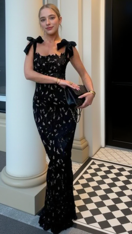 ABITO LUNGO IN PIZZO RICAMATO CON FIOCCO E CINTURINI HERMOSA NERO