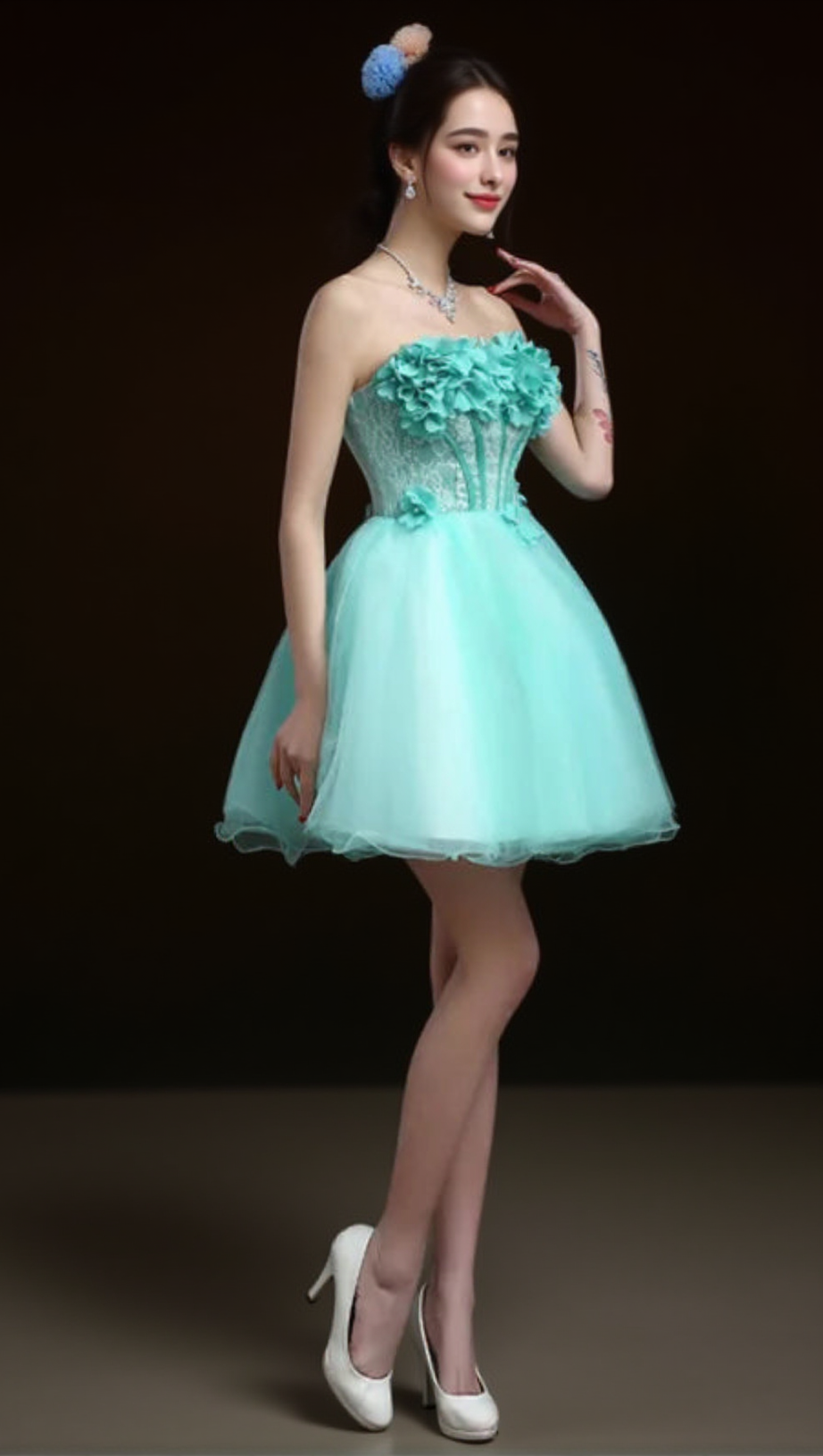 ANEIRA CORSET FLOWER MINI DRESS IN GREEN