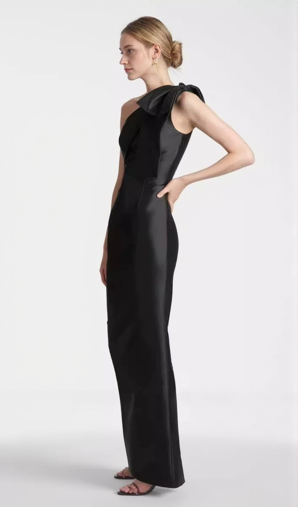 AIIZIE ONE-SHOULDER BOW MAXI DRESS IN BLACK - product image