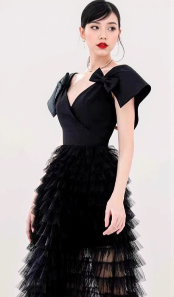 AIIZIE V NECK MESH RUFFLES PATCHWORK BOWKNOT MIDI DRESS - product image
