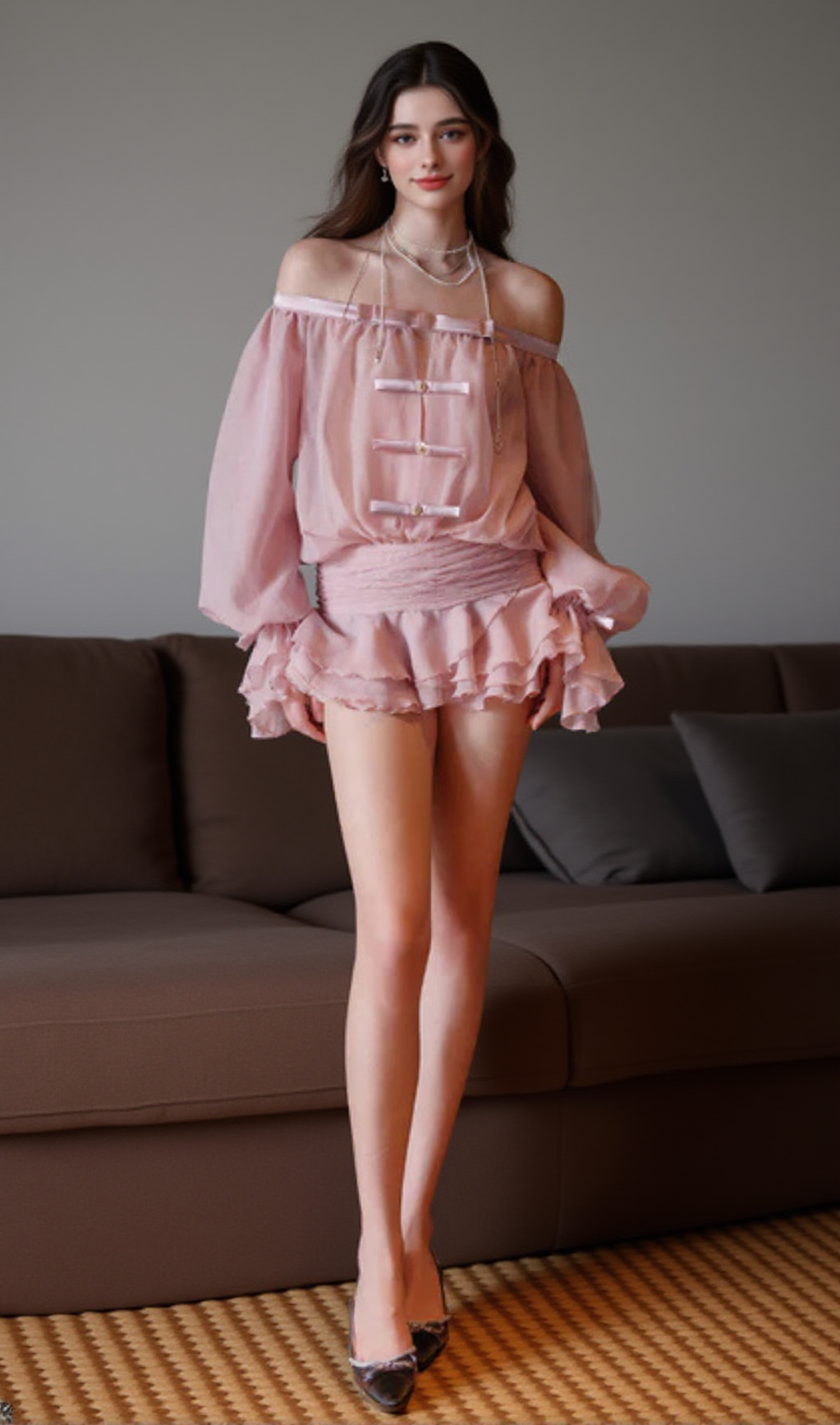 trägerloses Minikleid mit Puffärmeln in Nebelrosa