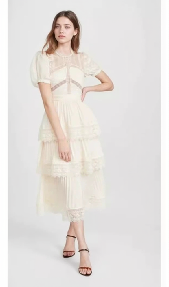 PLEATED LACE MIDI DRESS IN APRICOT