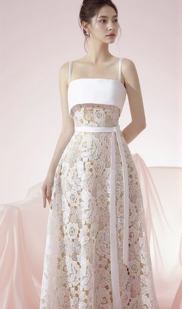 FLORAL EMBROIDERY FLARED MIDI DRESS IN WHITE