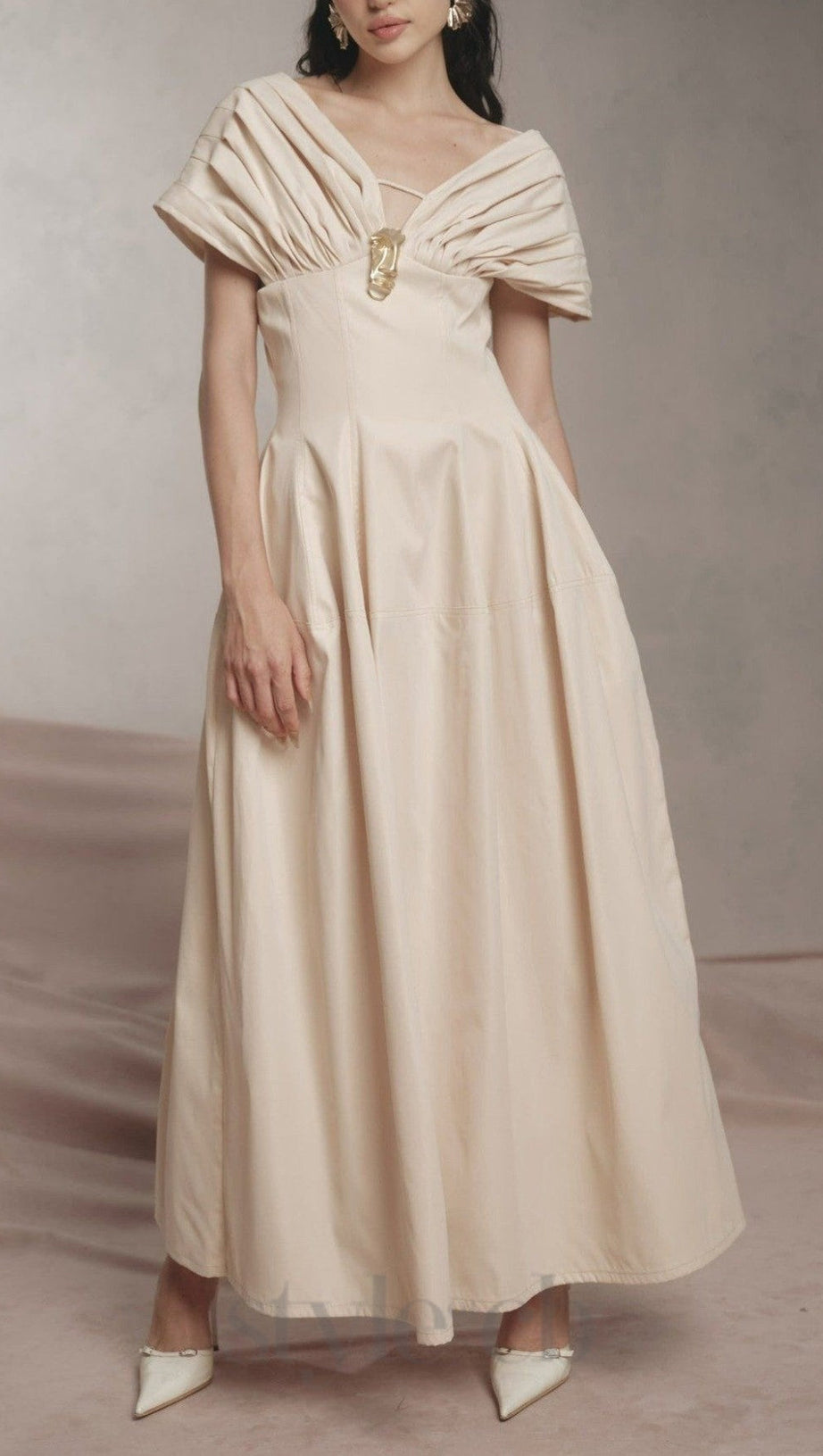 RUCHED SHOULDER MAXI DRESS IN APRICOT