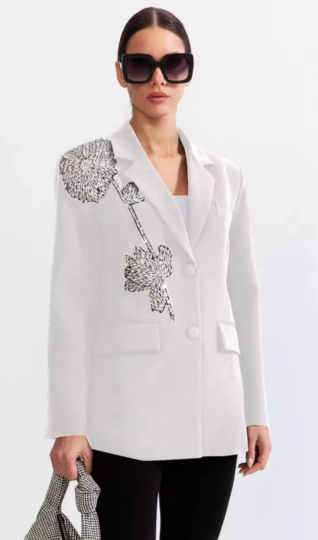 FLORAL EMBELLISHED BLAZER IN WHITE