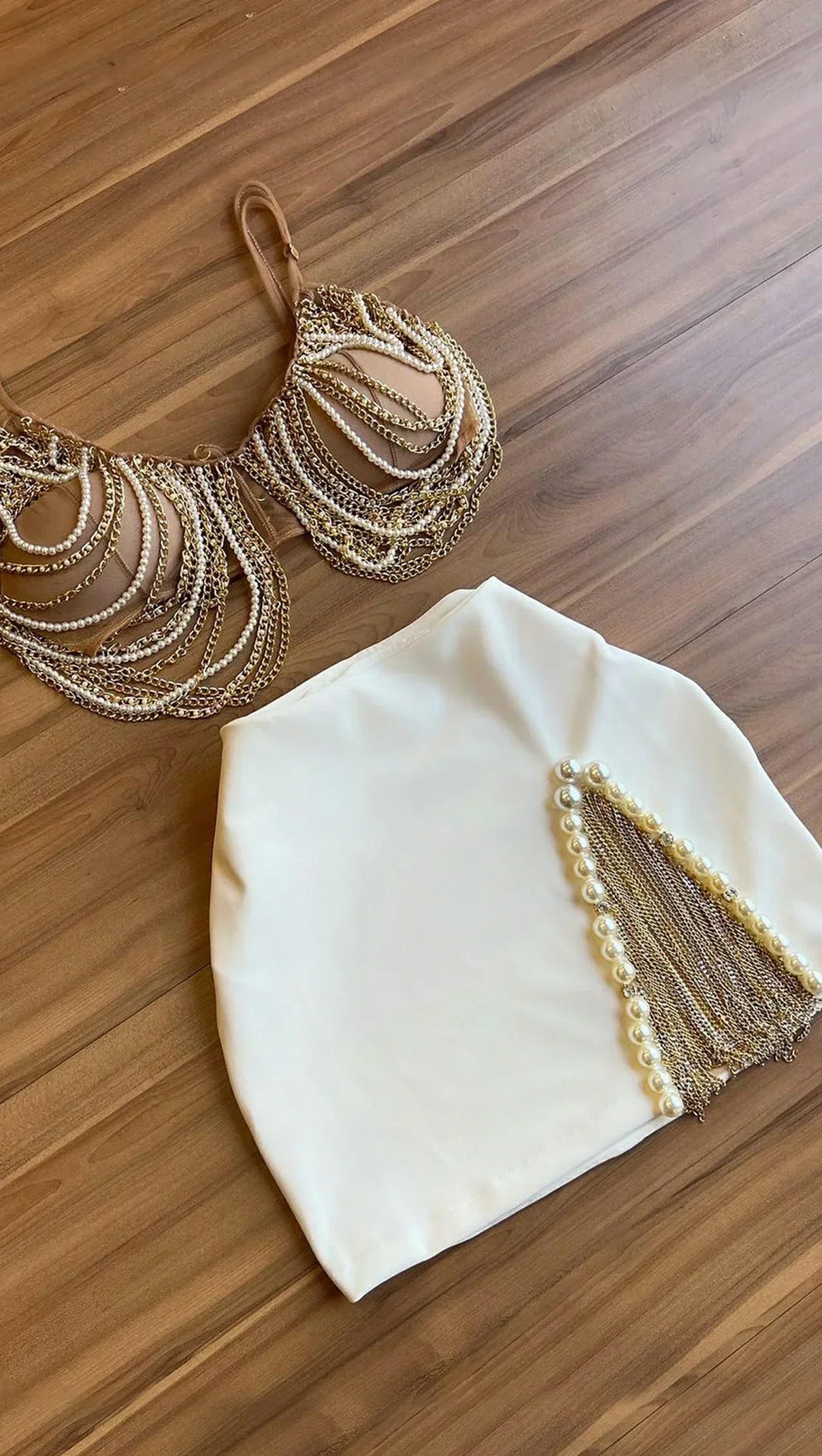 AIIZIE SABLE PEARL BODY CHAIN SET IN WHITE - product image