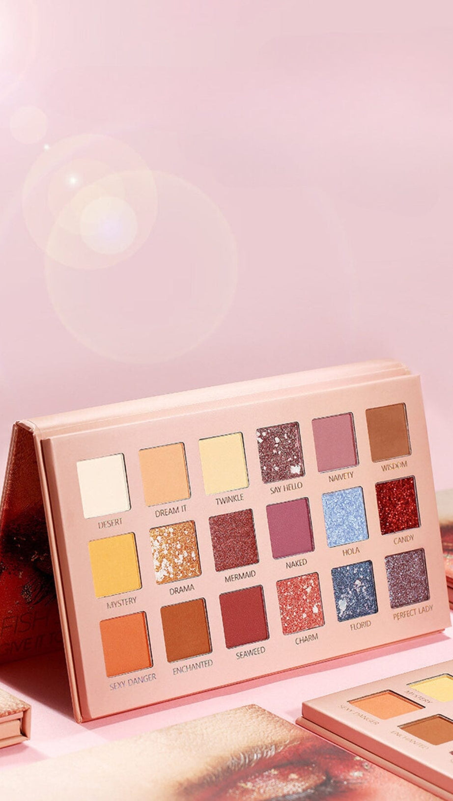 18-COLOR MATTE PEARLESCENT EARTH COLOR EYESHADOW