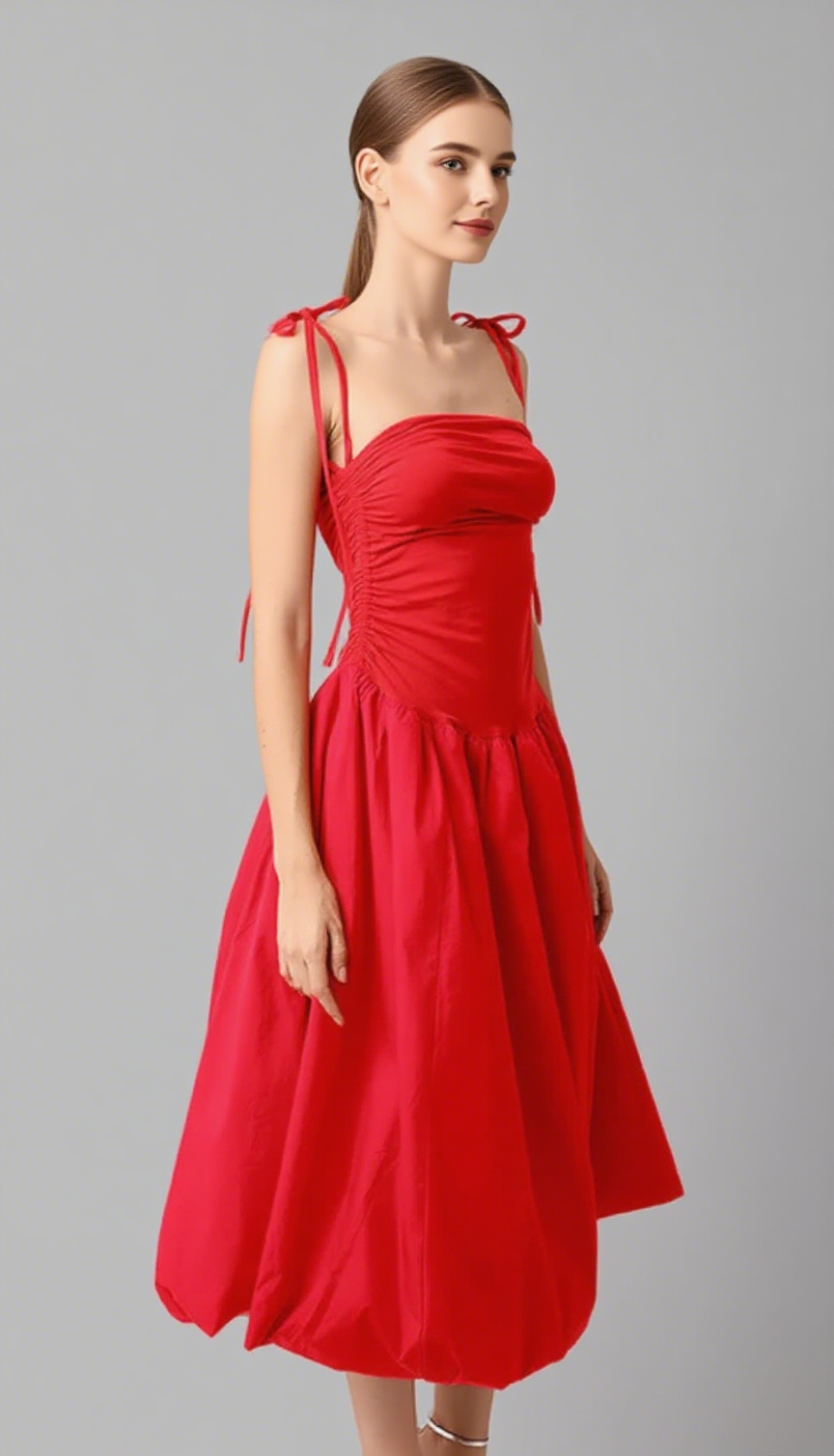 Fließendes Neckholder-Midikleid mit Rüschen in Rot