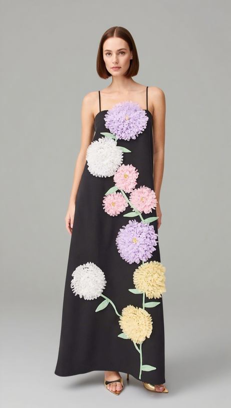 KRISTIN BUTTERCUP EMBROIDERED MAXI DRESS IN BLACK