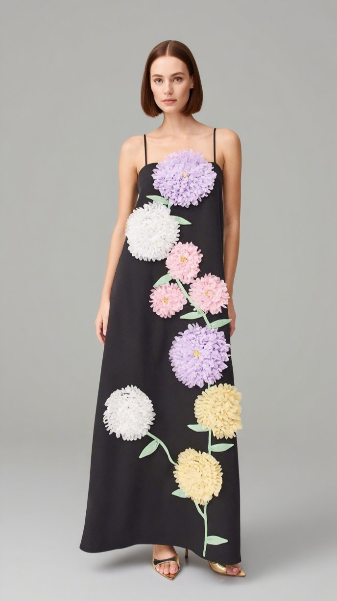 KRISTIN BUTTERCUP EMBROIDERED MAXI DRESS IN BLACK