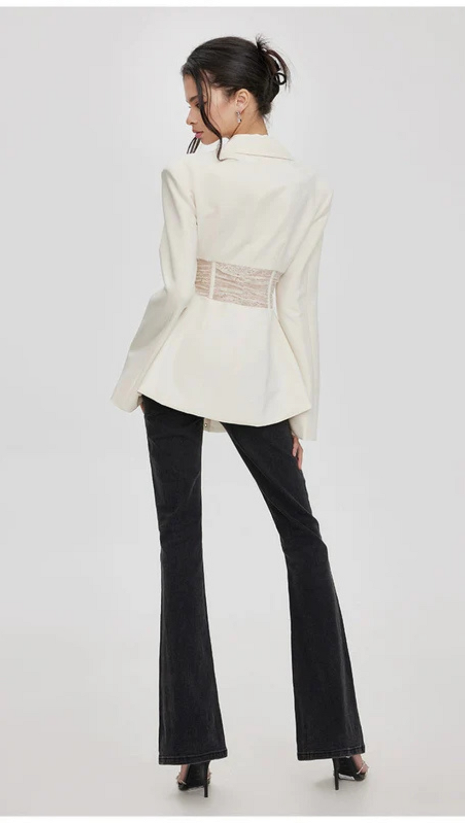 Melany – Durchsichtiges Schnürhemd in Weiß