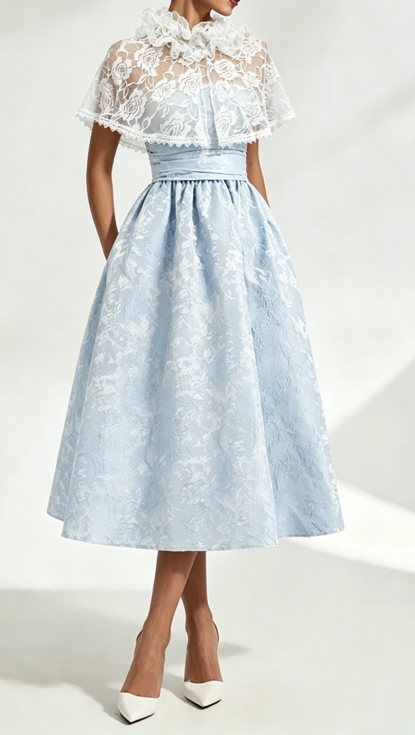 Elegant Cape Saoirse Midi Dress - Blue