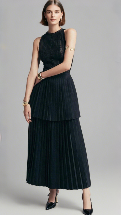 SLEEVELESS PLEATED LAYER SKIRT SUIT IN BLACK