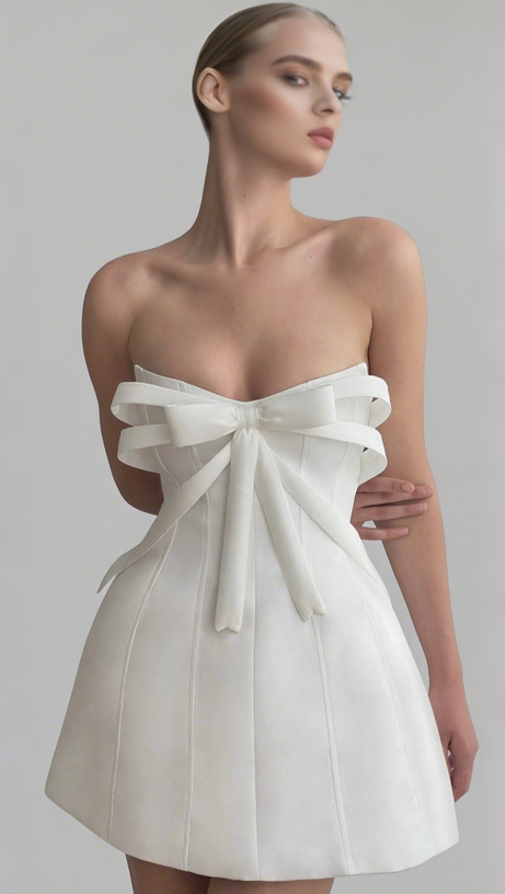 WHITE BOW EMBELLISHED STRAPLESS MINI DRESS