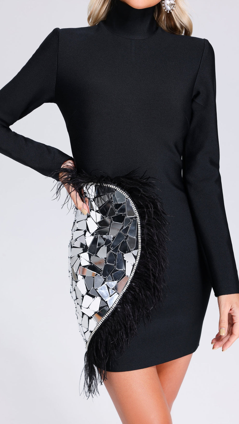 MINI ABITO CON FASCE DI PIUME PATCHWORK